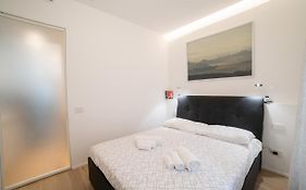 Navigli-Centro-Universita, Amazing New Apartment