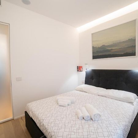 Navigli-Centro-Universita, Amazing New Apartment Milano Esterno foto