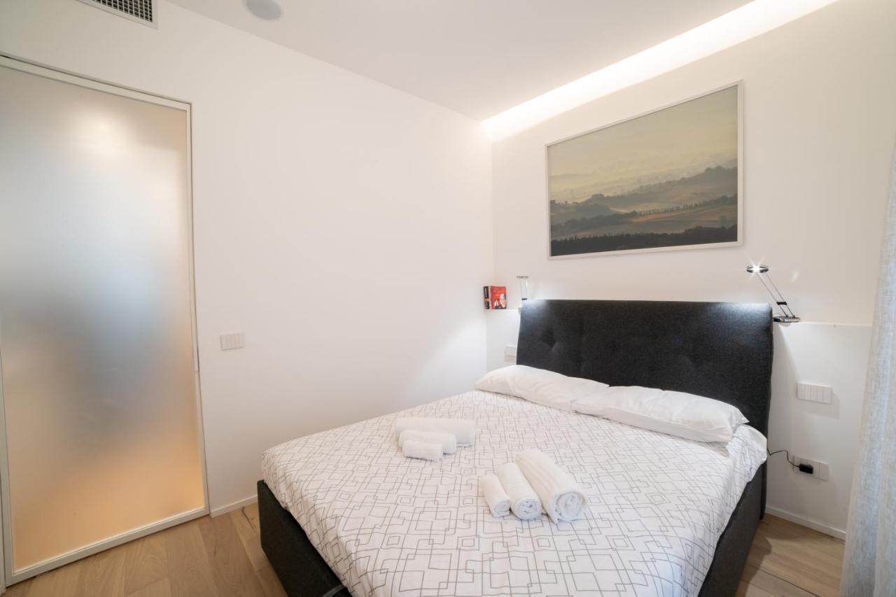Navigli-Centro-Universita, Amazing New Apartment Milano Esterno foto